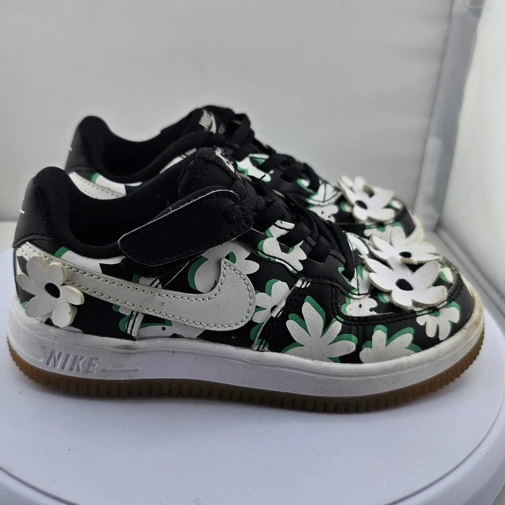 Nike Force 1 Low Kids Black White Green Floral 3D Flower FN0409-001 Size 12C GUC